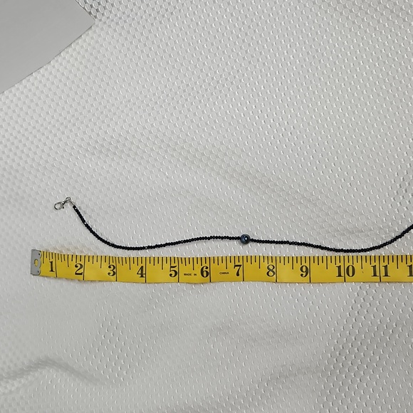 Black Spinnel Shimmering Choker Necklace - Picture 5 of 6